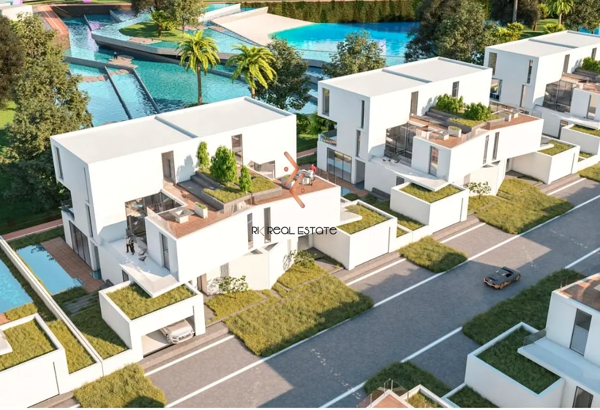 On the Park and Lagoon | Corner Unit | G+2 | Chorisia 2