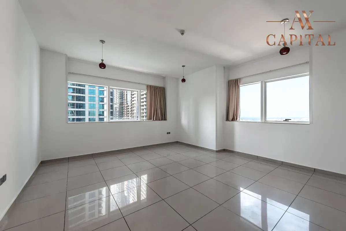 Unfurnished | Chiller Free | Spacious Layout