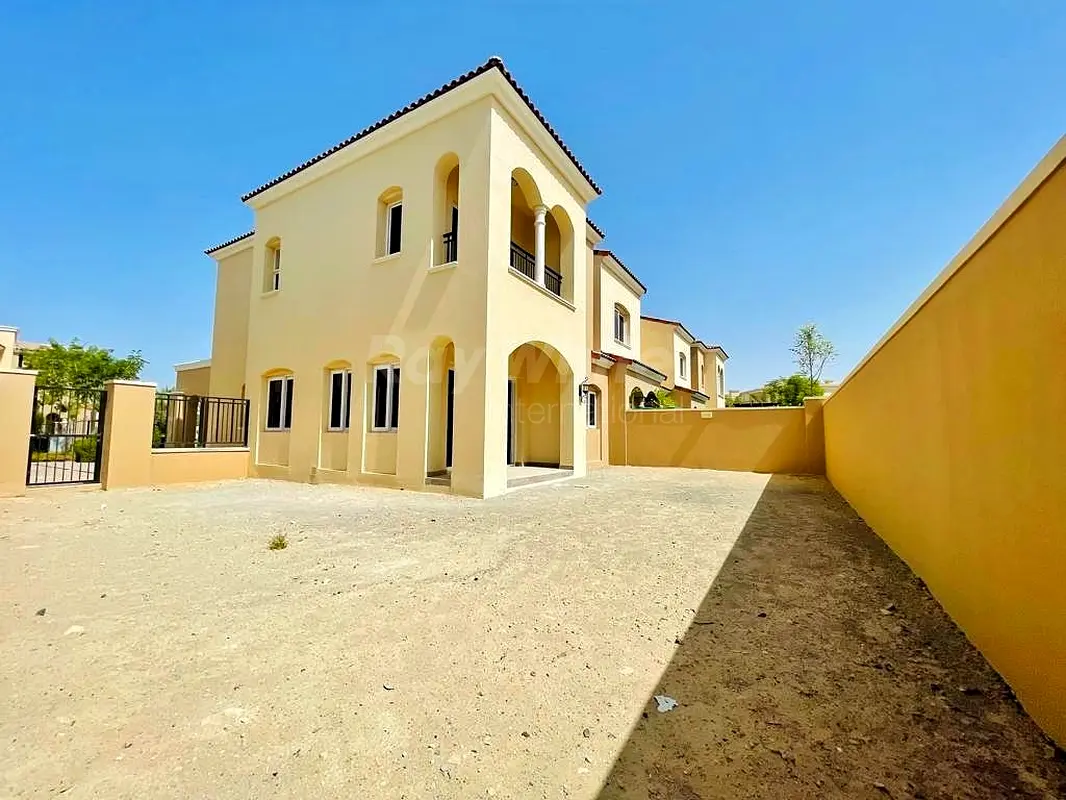 Type B | Vacant | Back to Back | Close to Pool