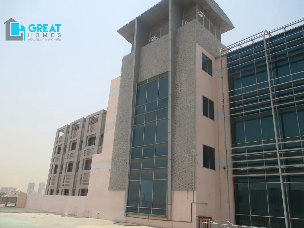 SCHOOL  FOR  LEASE |  B+G+2  ROOF