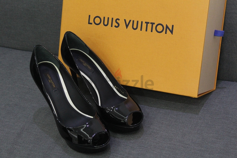 Louis Vuitton Eyeline Open Toe Pump In Noir