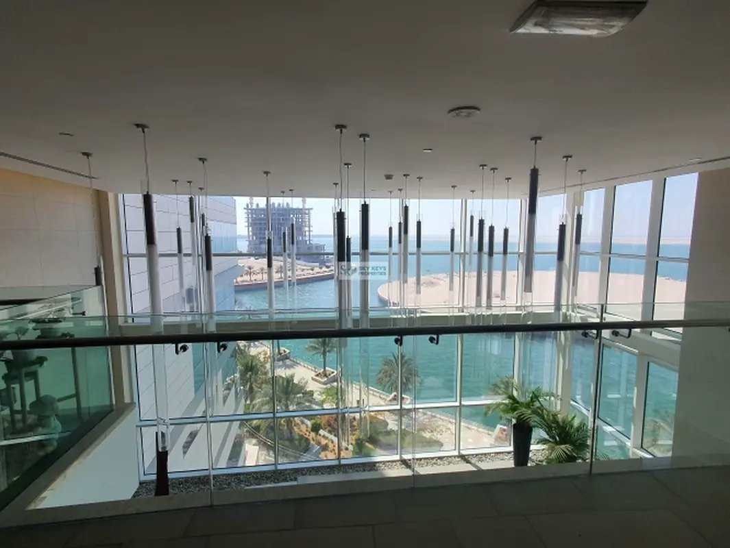 Hot dela | luxury | brand new | al raha