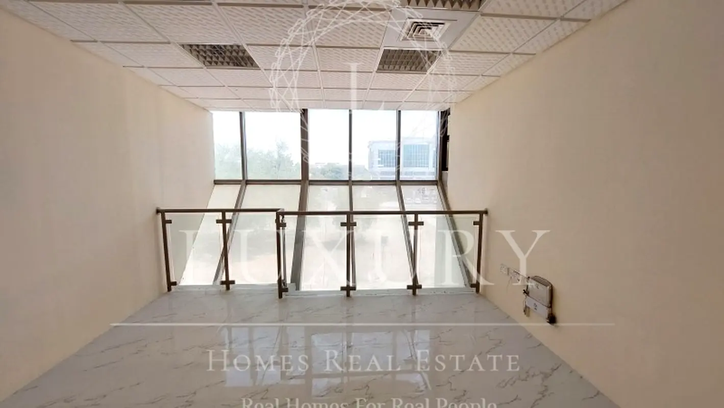 Free Central AC Bright And Clean On Prime Location