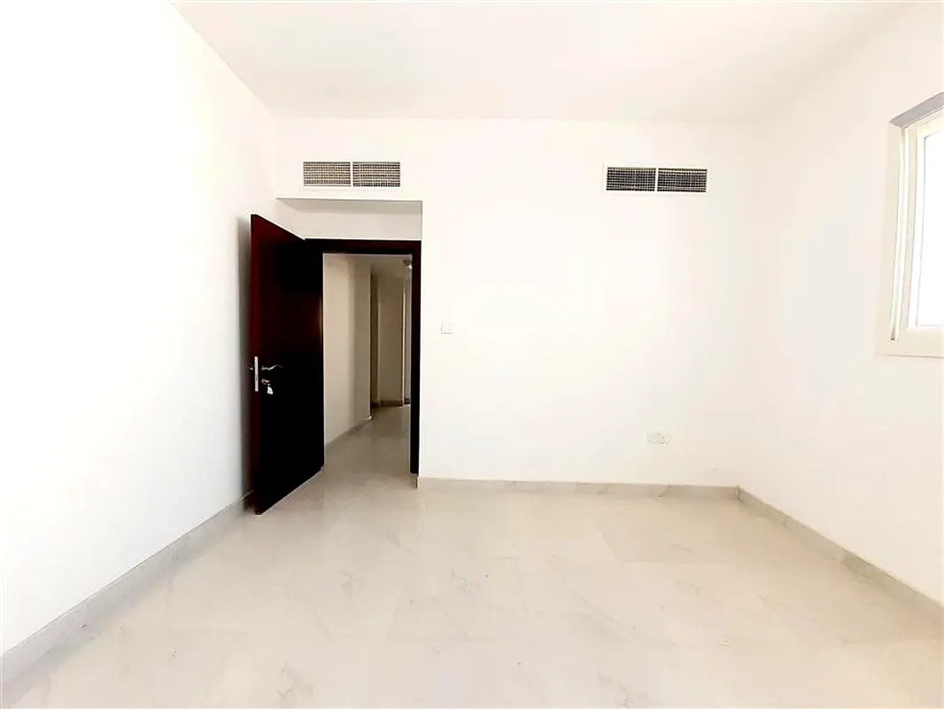 New  brand Building apartment 1bhk Close to safari mall just 23k in Muwailih sharjah