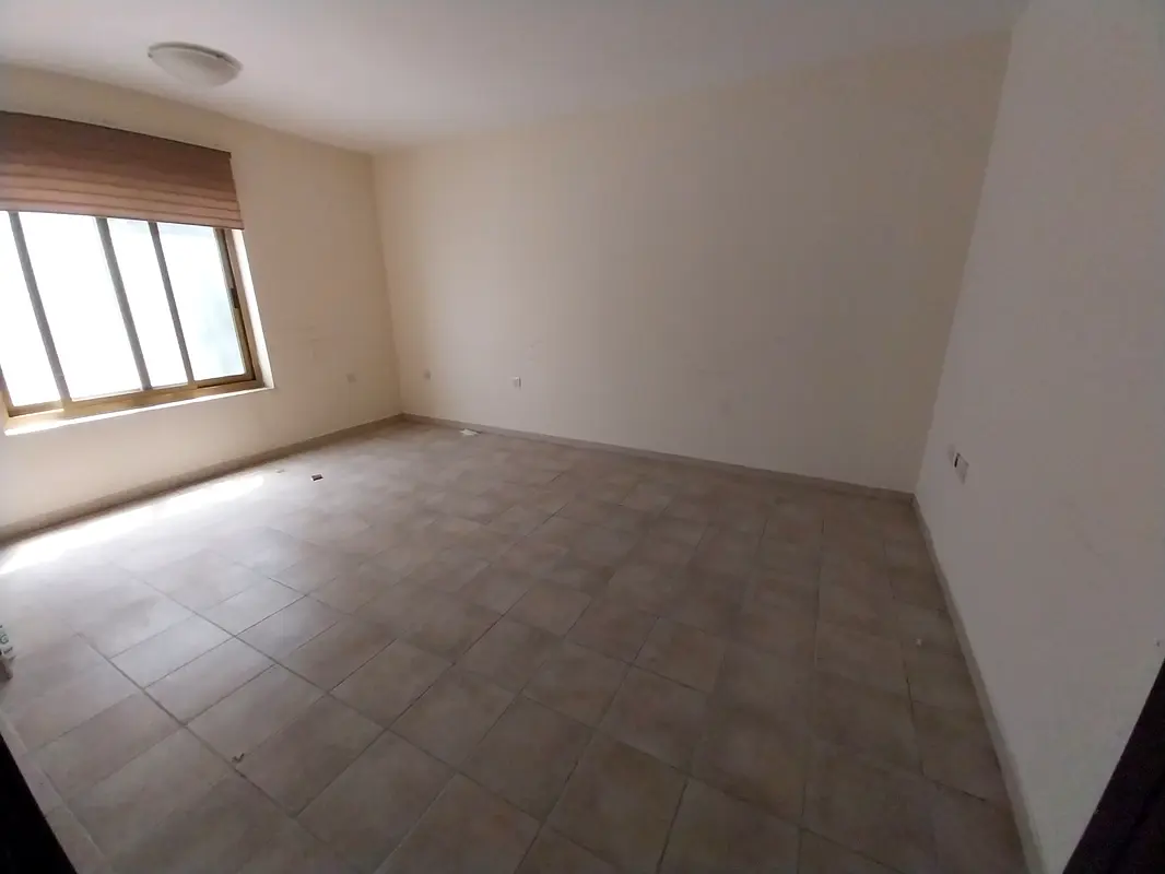 2 ROOMS OFFICE AVAILABLE FOR RENT IN 17 SANIYA AL AIN