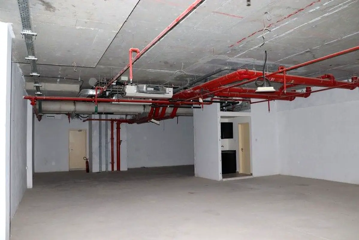 Amazing Retail|Lake View|2 Months Grace Period