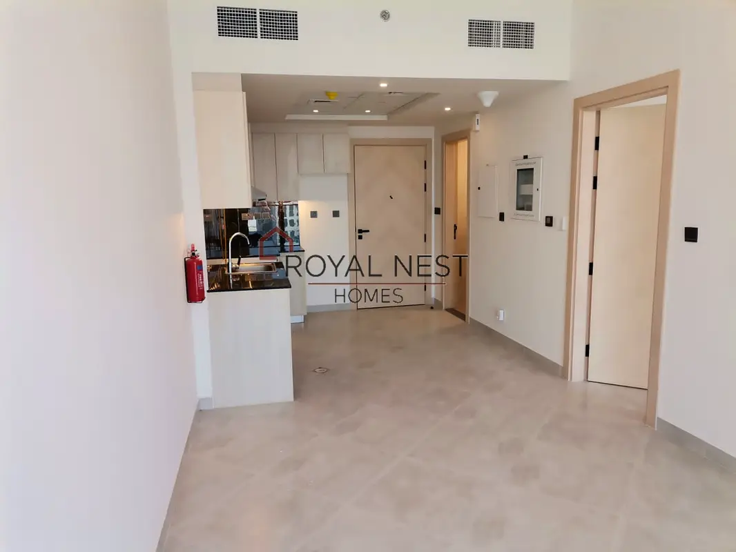 BRAND NEW | MID FLOOR | READY TO MOVE