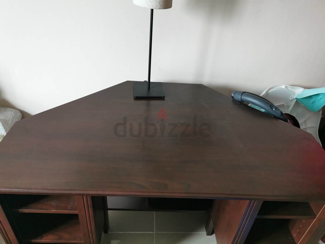 brusali corner desk brown