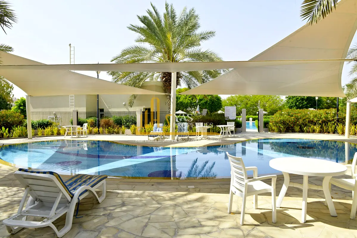 Stand Alone Villa Vacant | All BR\s attached | 2 Dining Rm