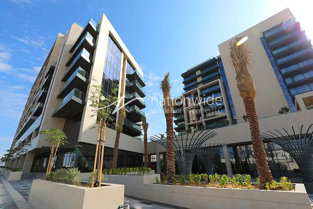 Lovely And Stylish Unit Perfect For Fresh Start