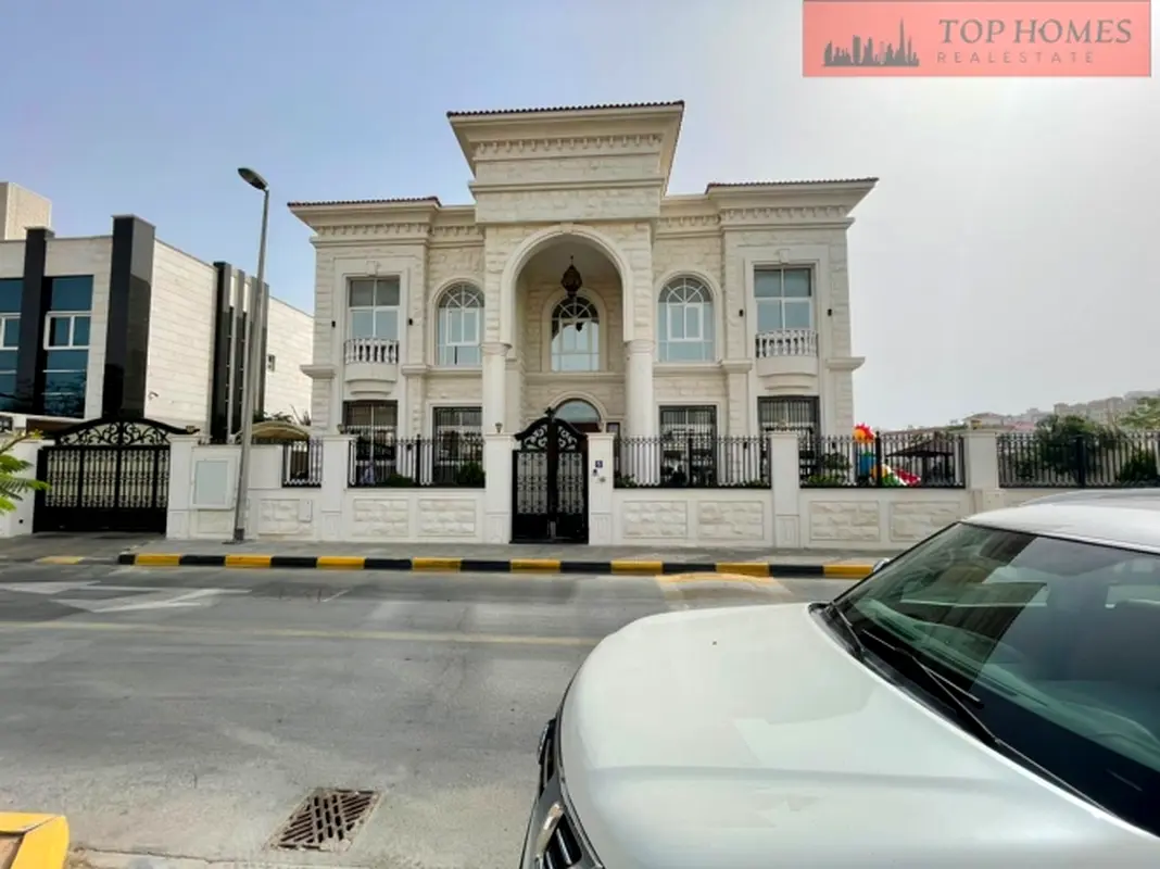 Luxurious 5Bedrooms Furnished Villa In Sharqan