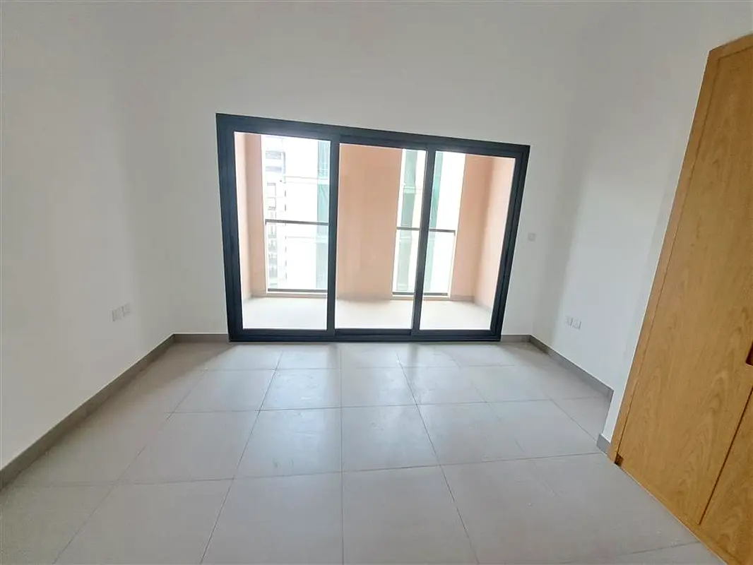 Brand new spious 1bedroom is available  for rent in mamsha area