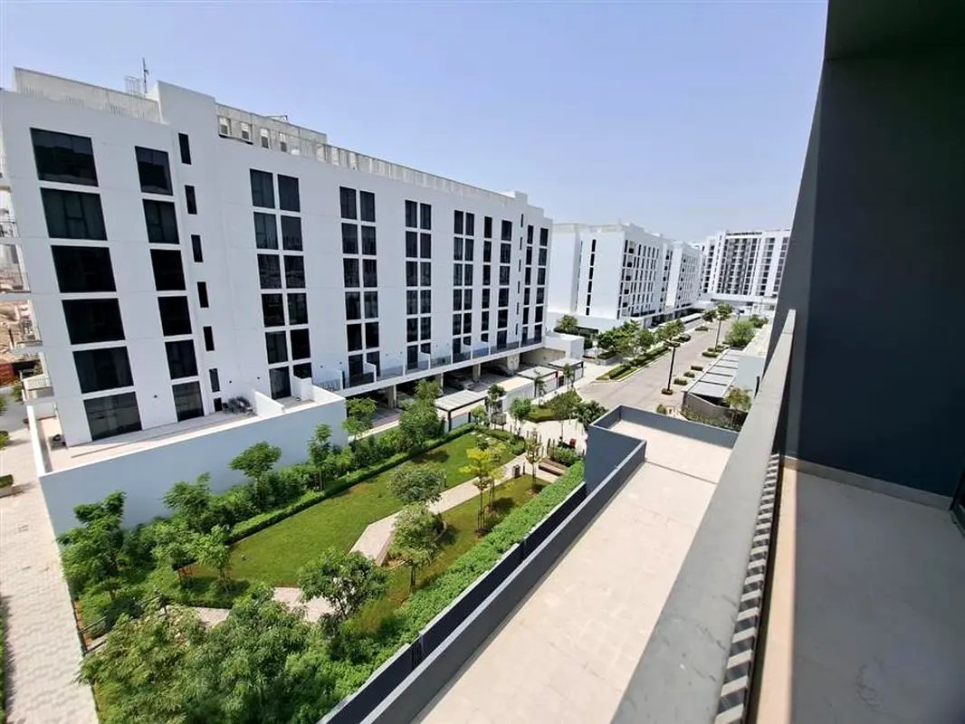 Spacious Brand New 1 Bed Room Apartment is Available