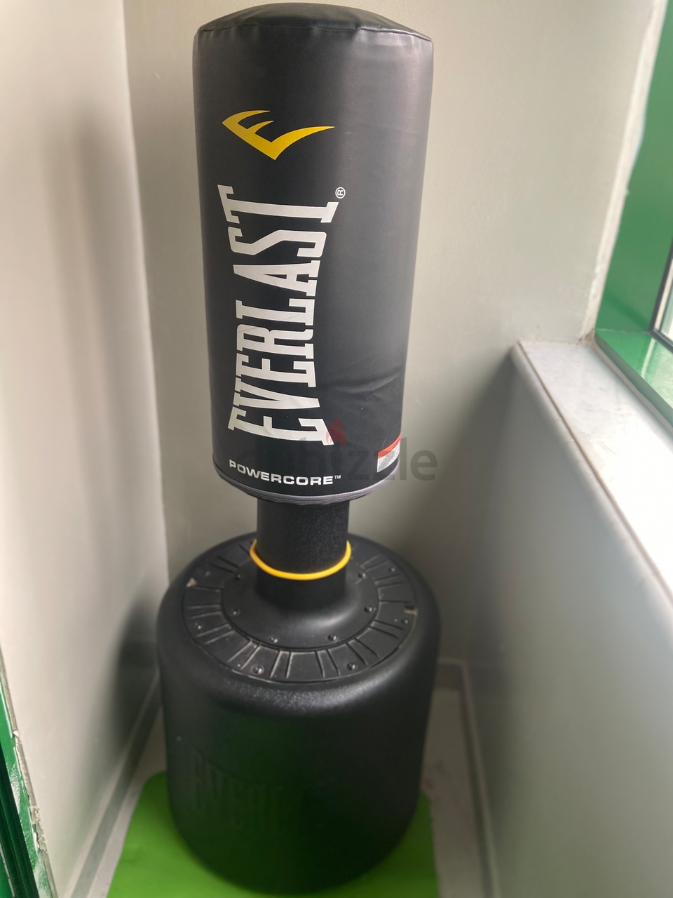 everlast powercore freestanding punching bag