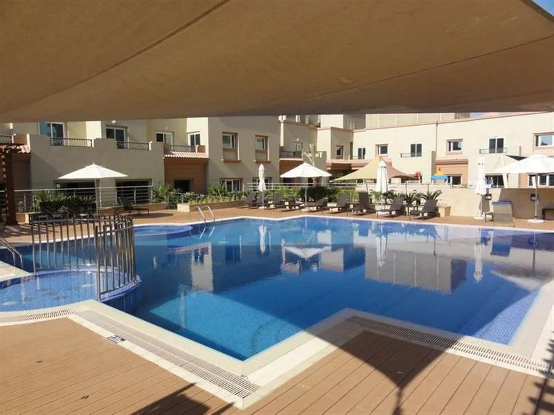 FURNISHED HIGH FLOOR 1 BEDROOM IN JVT