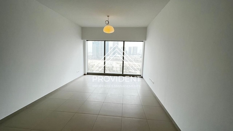 Exclusive 1 BR Apartment | Special Offer | Vacant!