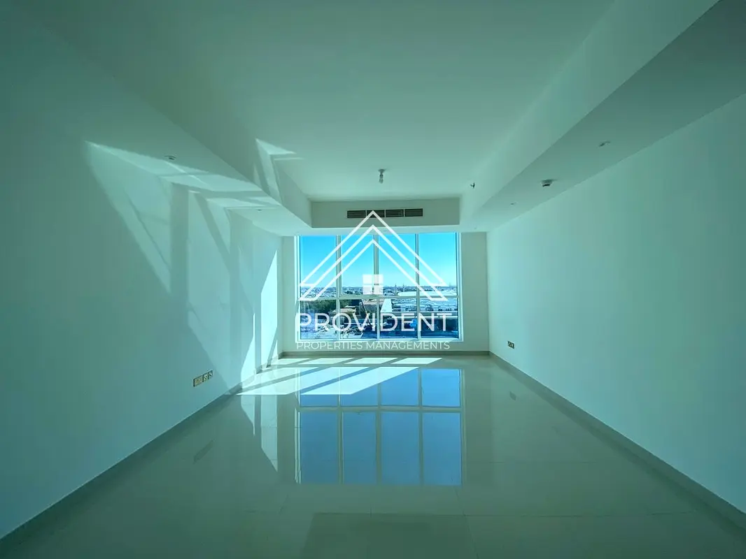 Stylish Apartment | High End Living |All Facility!