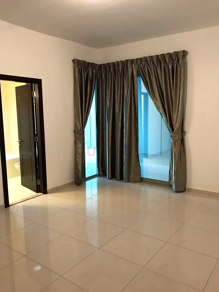 Apartment/Flat for Rent Available Master Room inside luxurious