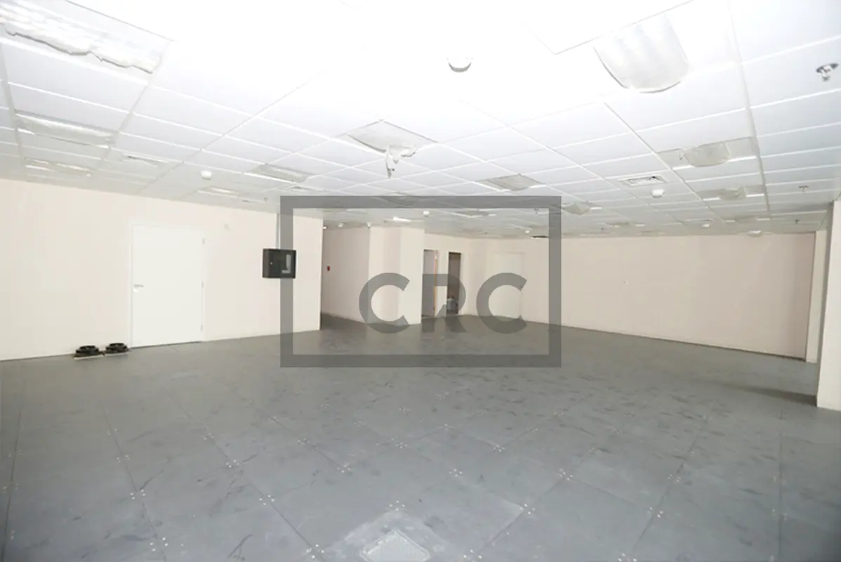 FITTED OFFICE SPACE | CORNICHE ROAD | OPEN SPACE
