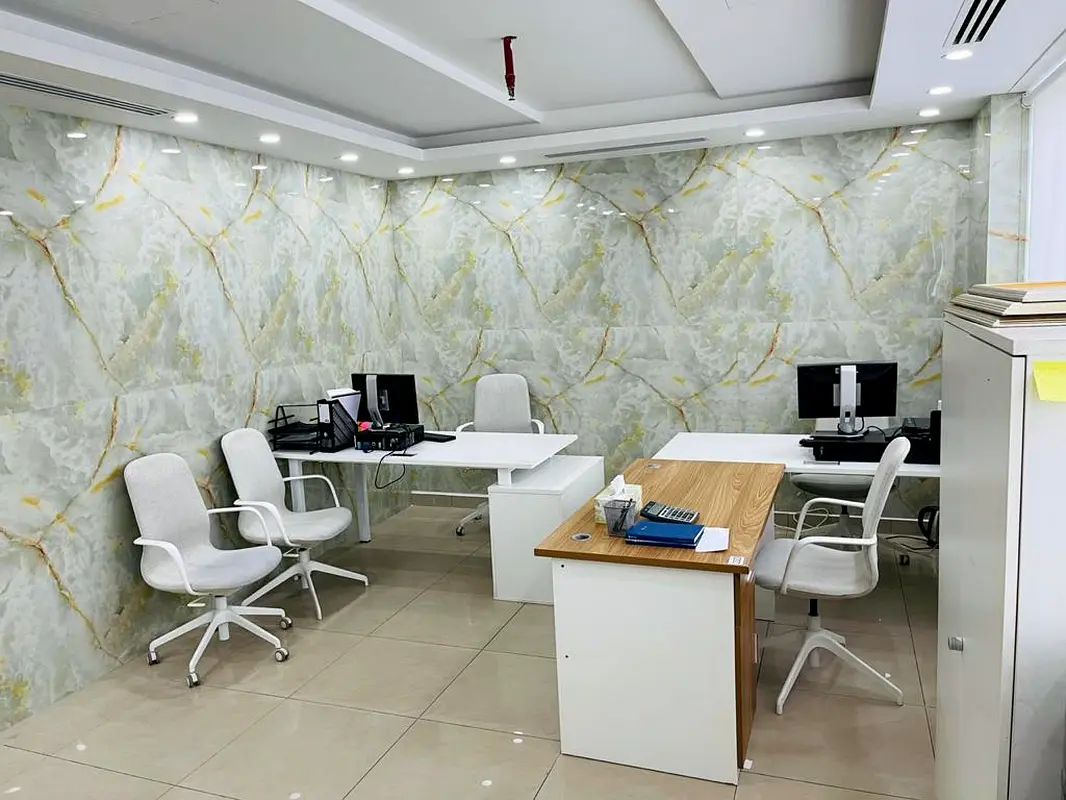 Fully Furnished Office | 100sqft to 200Sqft | Free Chiller, DEWA, WIFI | Conference  Room