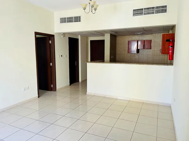 1 BEDROOM WITH BALCONY APARTMENT AVAILABLE FOR RENT