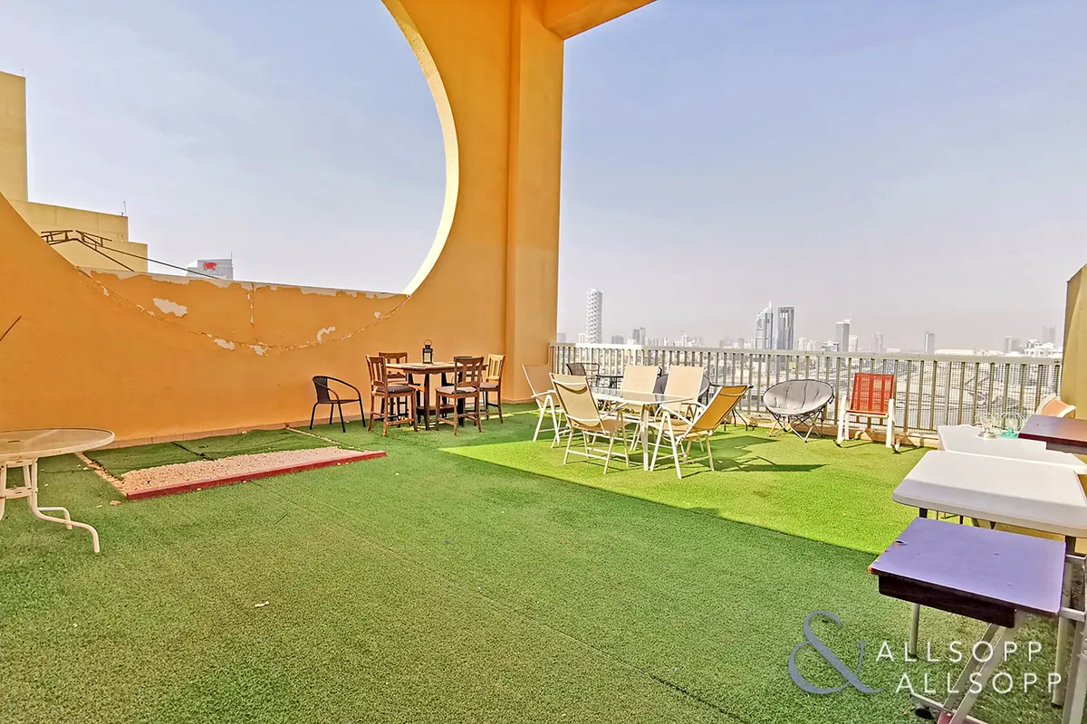 Penthouse | Huge Terrace | 2811 Sqft | 3BR