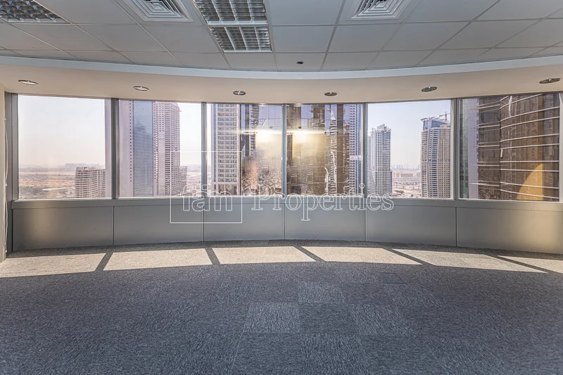 Fitted office | mid floor | Lake View | Near Metro