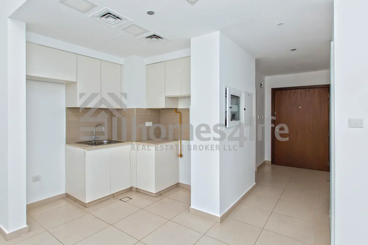 Studio Apartments for rent in Town Square Studio Flat rentals