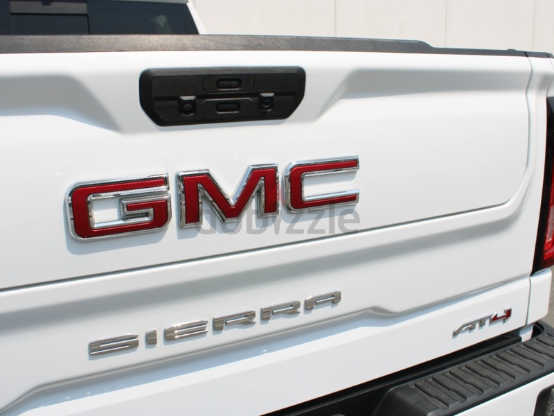 2021 - GMC Sierra AT4 6.2L V8 With Warranty