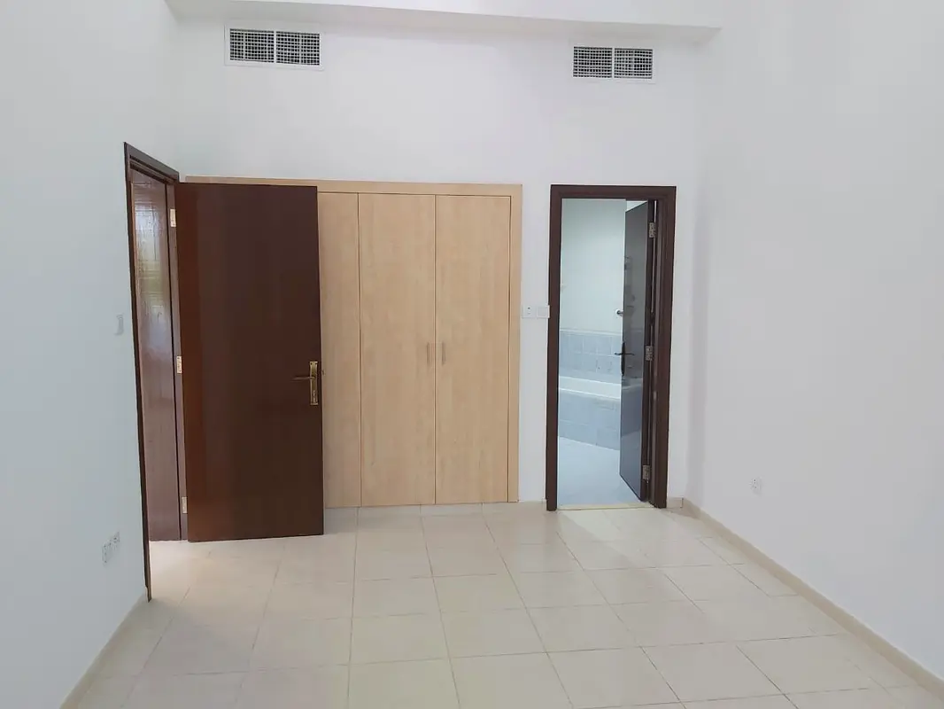 1BHK FOR RENT IN EMIRATES CLUSTER WITH BALCONY