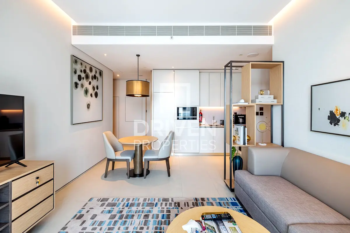 Service Apt | High Floor with Marin View