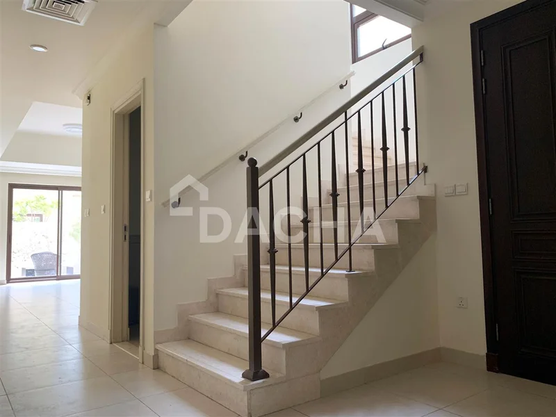 Single Row / Beautiful Garden / Available Now