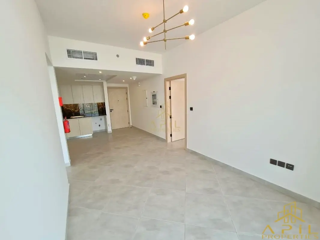 Prime Location / Family Unit / Large Balcony