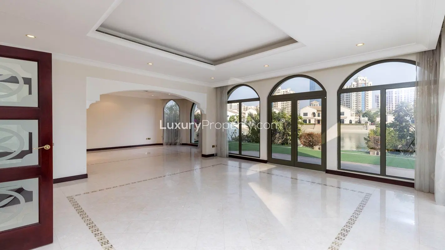 High Number | Private Pool | Beach Access