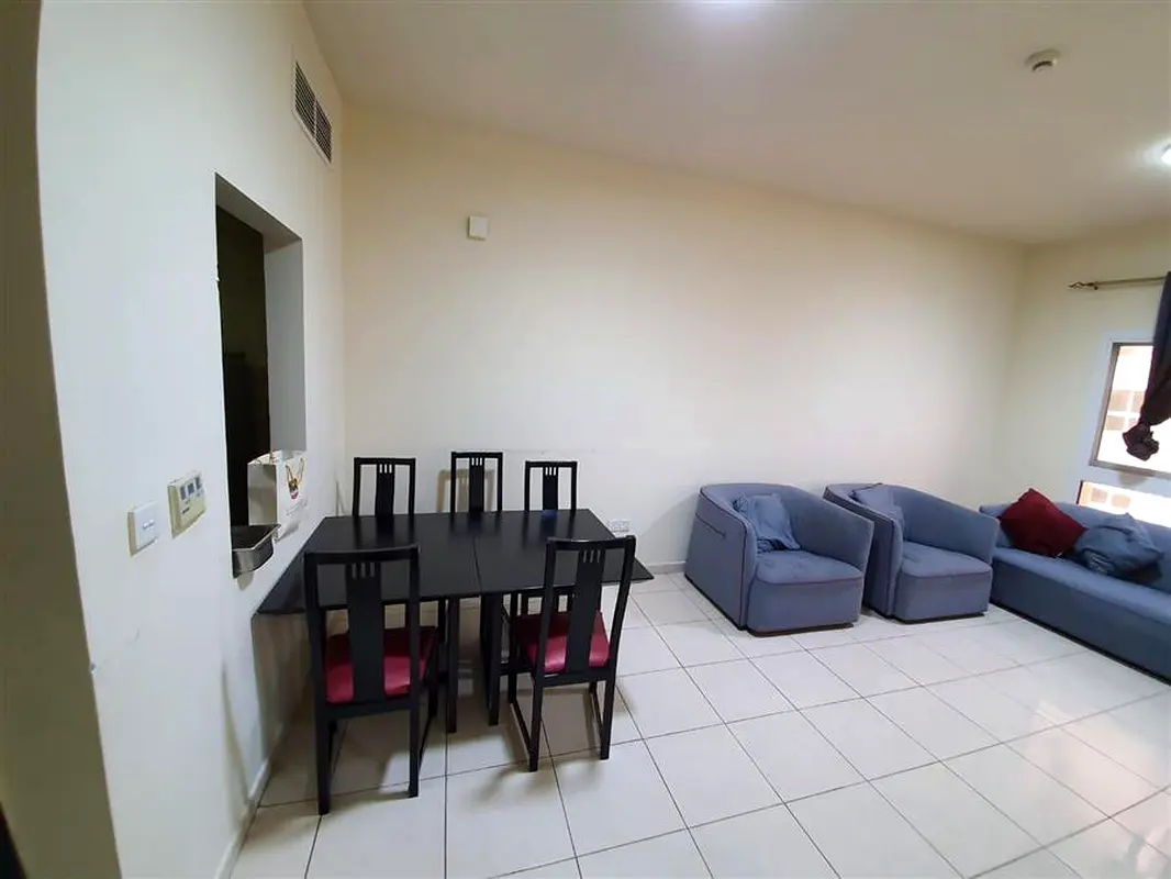 FURNISHED ONE BEDROOM WITH SEPARATE LAUNDRY | CBD BUILDING