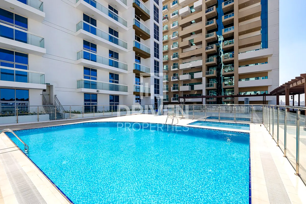 Brand New and Furnished | Welcoming Unit