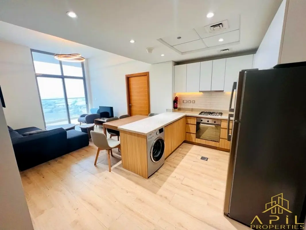 Fully Furnished I Close to Metro I Amazing Properties view