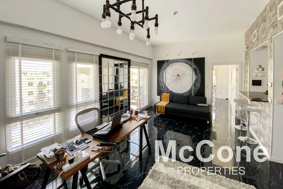 Exclusive | Upgraded and Furnished | High Floor
