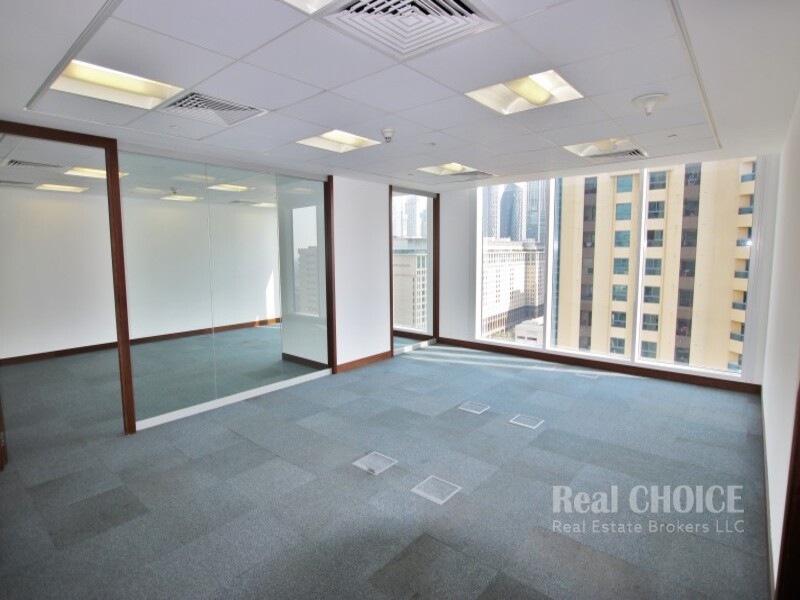 Middle Floor | Fully Fitted Office | 3 Car Parking