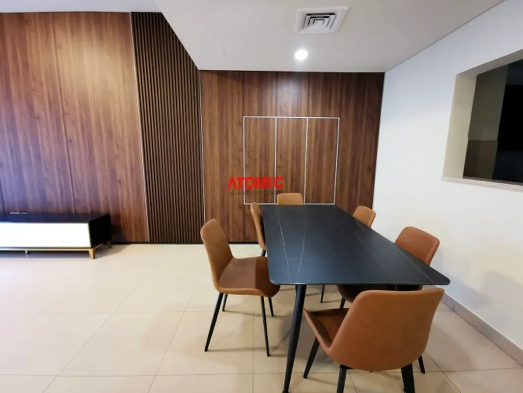 UpgradedFully Furnished|With High ROISingel Row|Facing to Souq