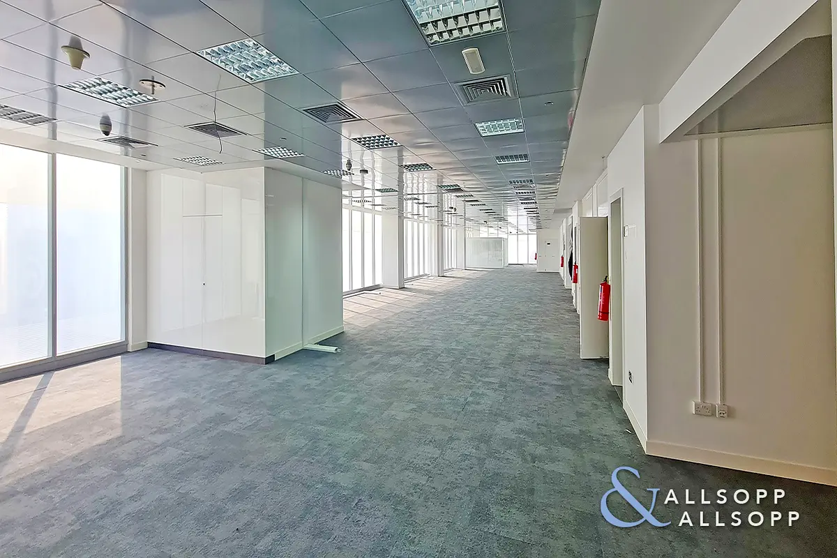 Full Floor Unit | Next To Metro | High Floor