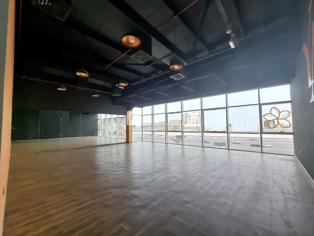 Shops for rent in Al Quoz Retail Stores rental