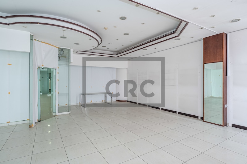 FULLY FITTED | RETAIL SPACE | PRIME LOCATION