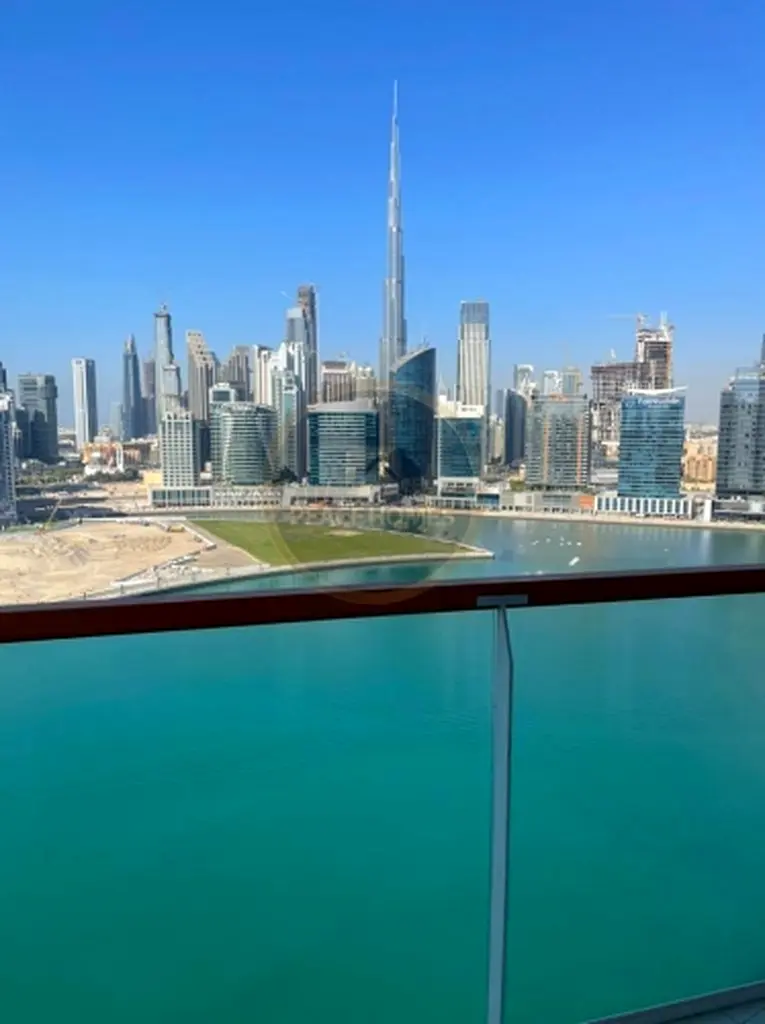 Mesmerizing views of the Burj Khalifa and Canal | 25% Discount offer | Call us now