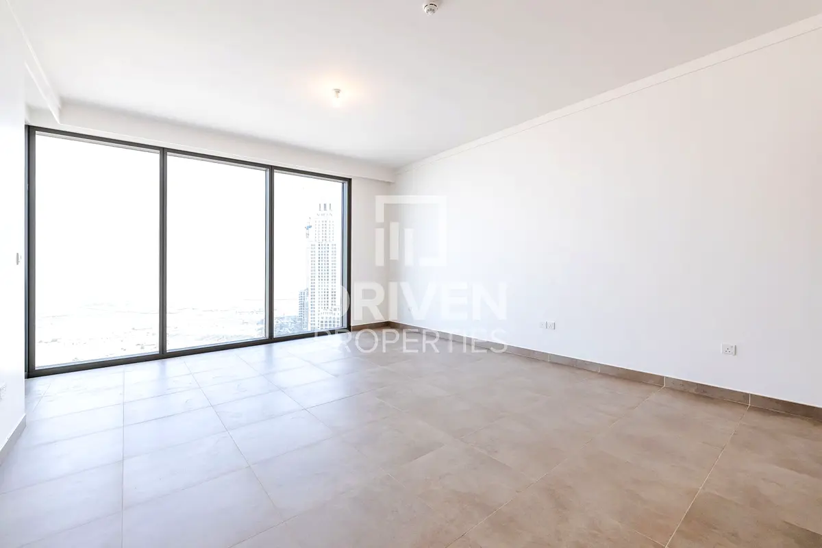 Brand New Unit With 2 Years Payment Plan