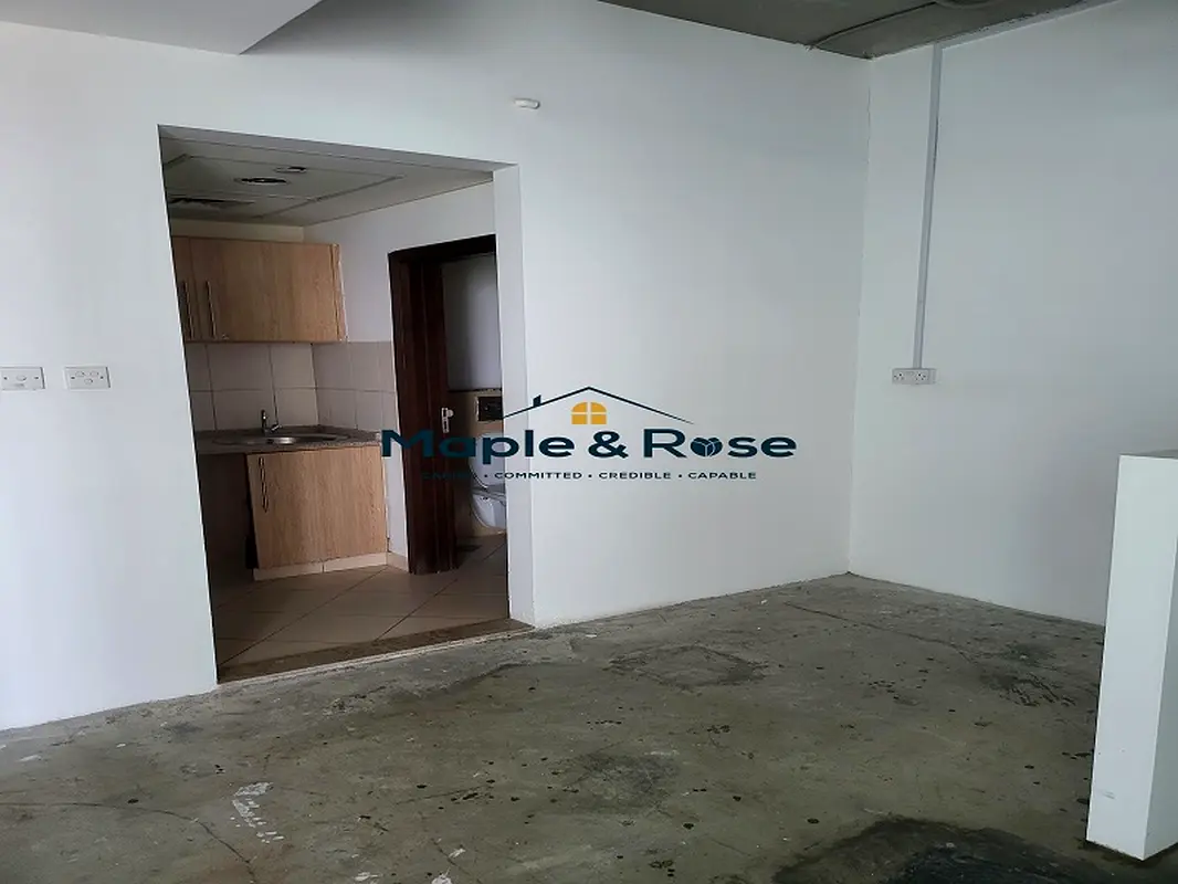 Stunning view| Chiller Free| DDA| Fitted