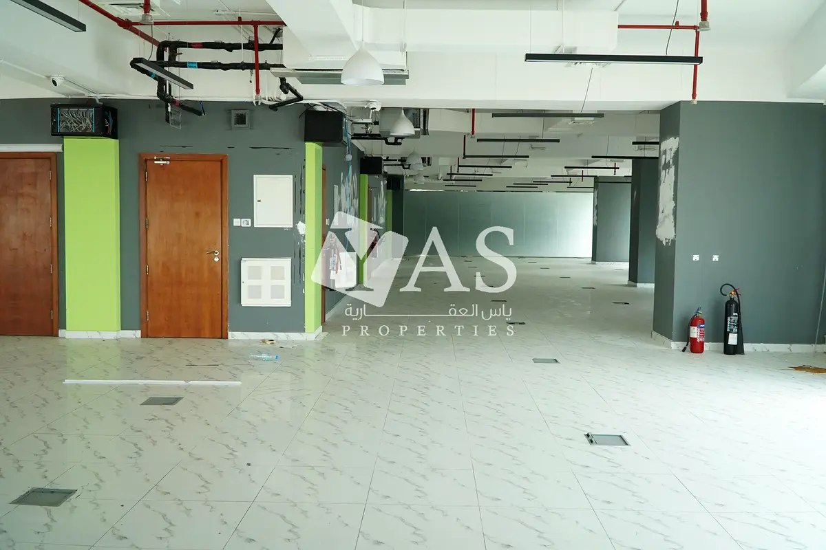 Rare in the Market | Full Floor | Fully fitted