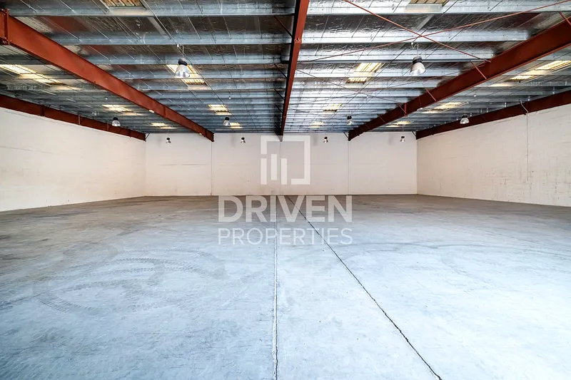 Industrial Warehouses & Factories for rent in Dubai Industrial