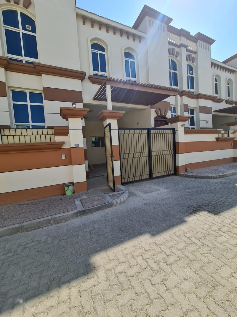 DELUXE || 4 MASTER BEDROOMS VILLA WITH MAID ROOM FOR RENT AT MBZ || 120K