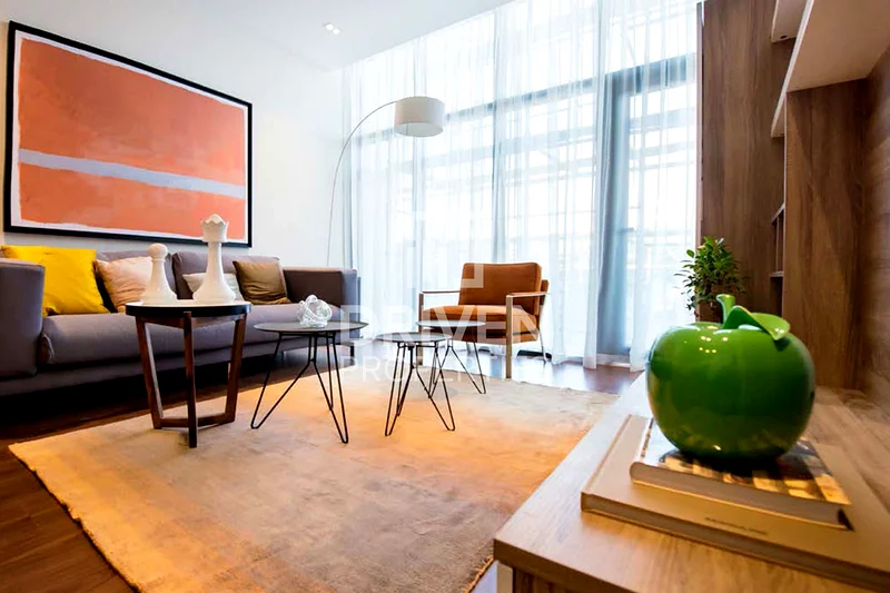 2 Bed Apt Prime Location | Freehold Building